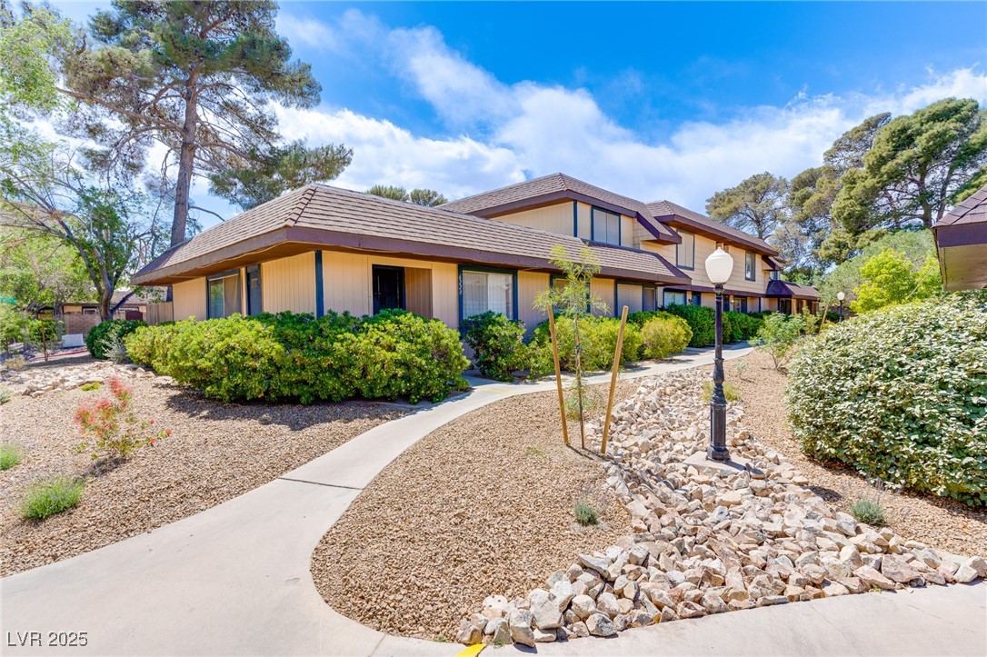 6224 Meadow Vista Lane