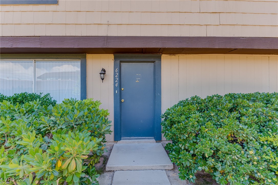 6224 Meadow Vista Lane