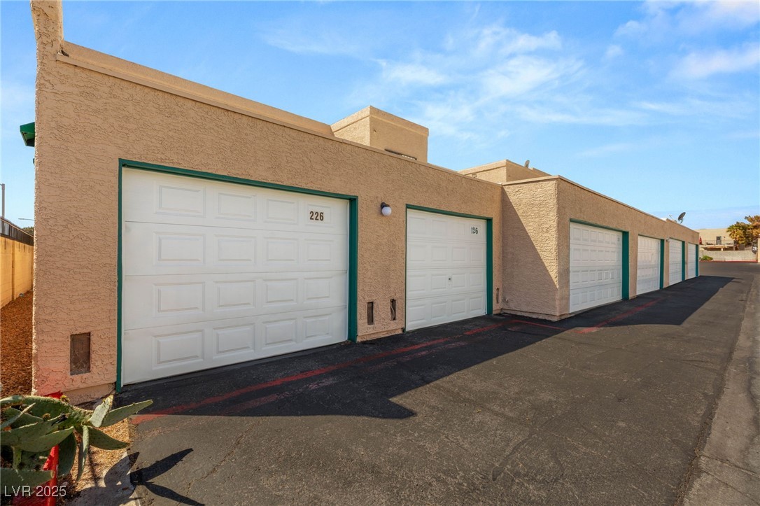 6750 Del Rey Avenue 226