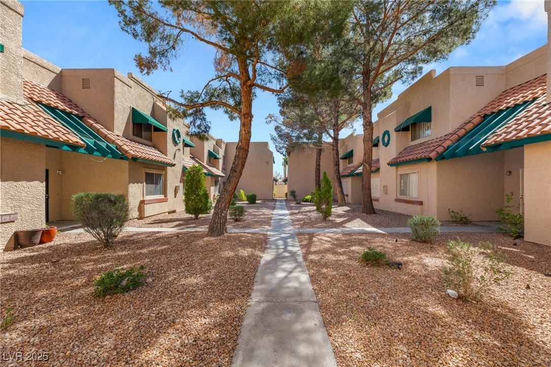 6750 Del Rey Avenue 226