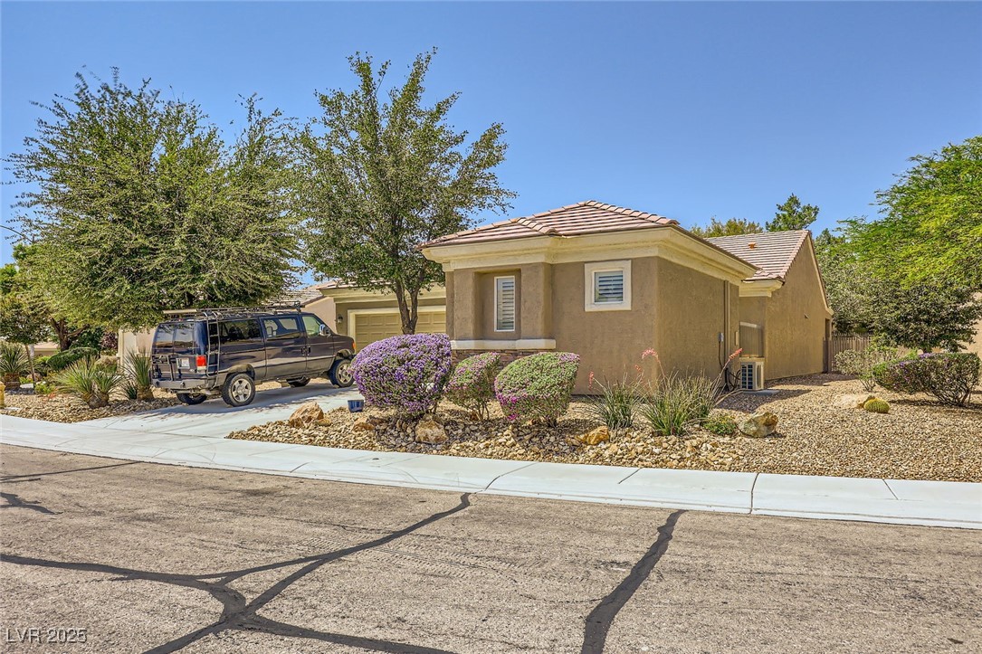 2213 Carrier Dove Way