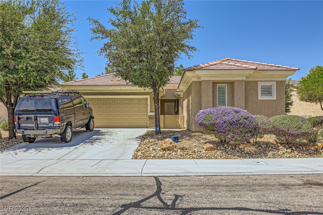 2213 Carrier Dove Way