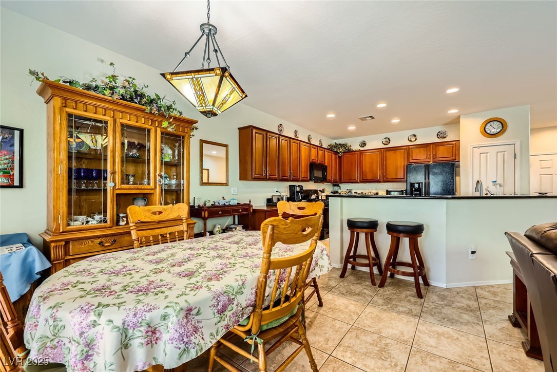 2213 Carrier Dove Way