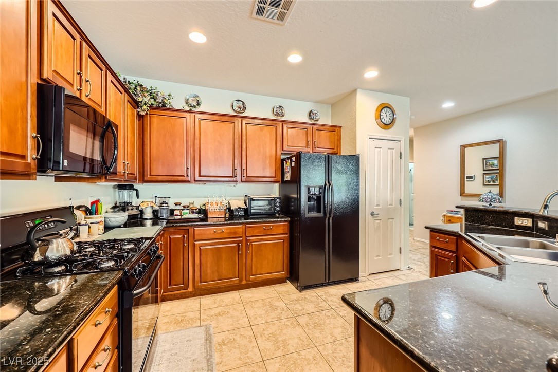2213 Carrier Dove Way