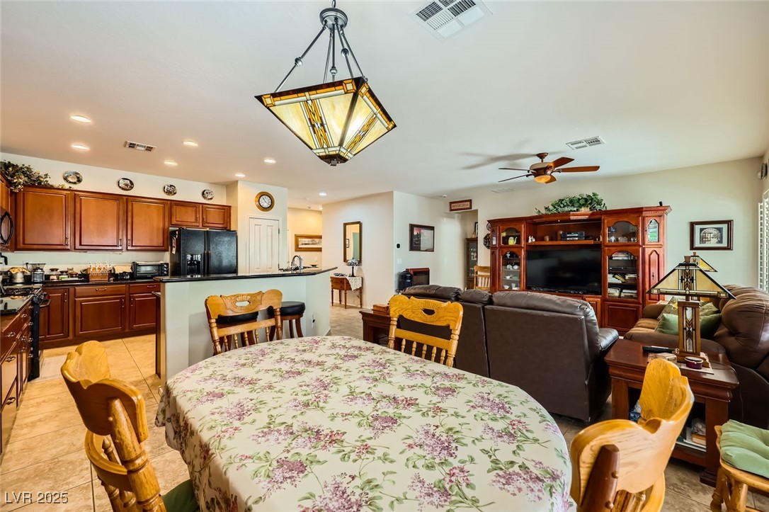 2213 Carrier Dove Way