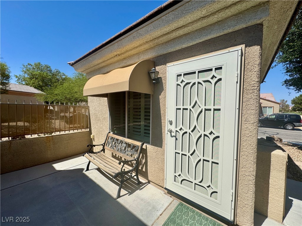 2213 Carrier Dove Way