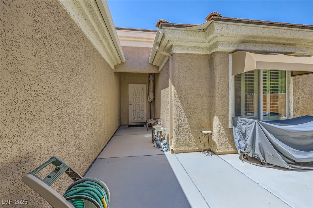 2213 Carrier Dove Way