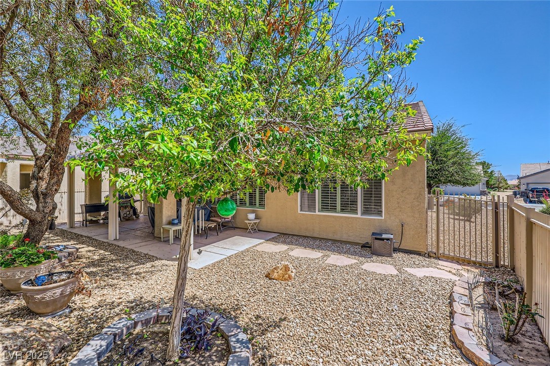 2213 Carrier Dove Way