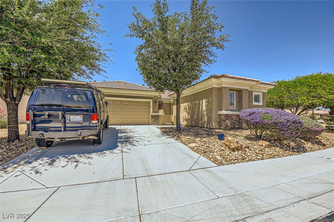 2213 Carrier Dove Way