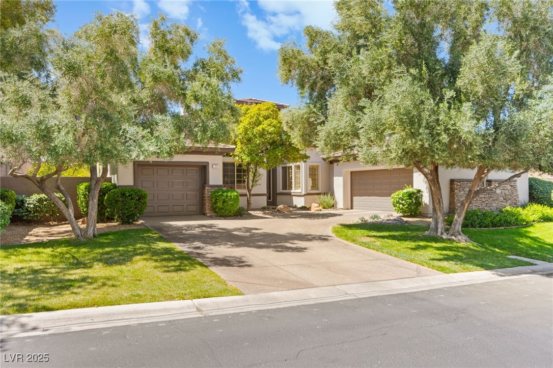 29 Plum Hollow Drive