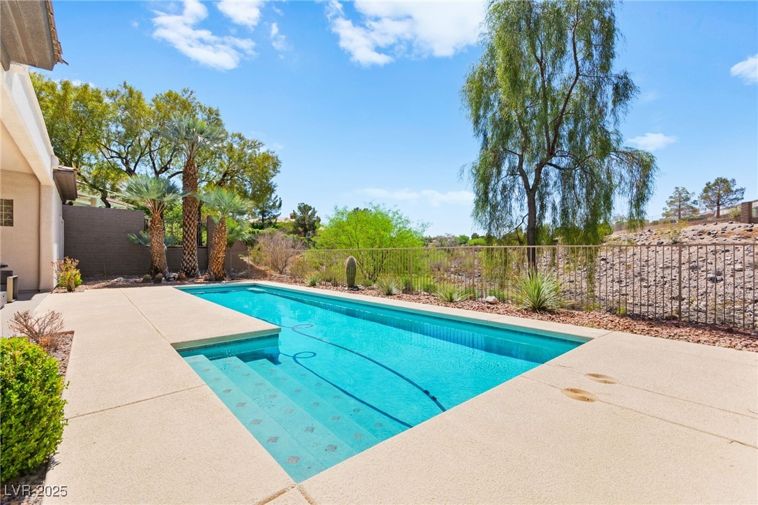 29 Plum Hollow Drive