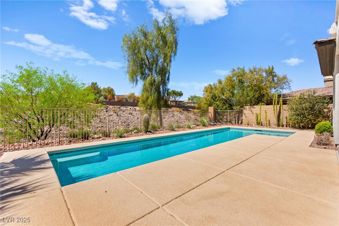 29 Plum Hollow Drive