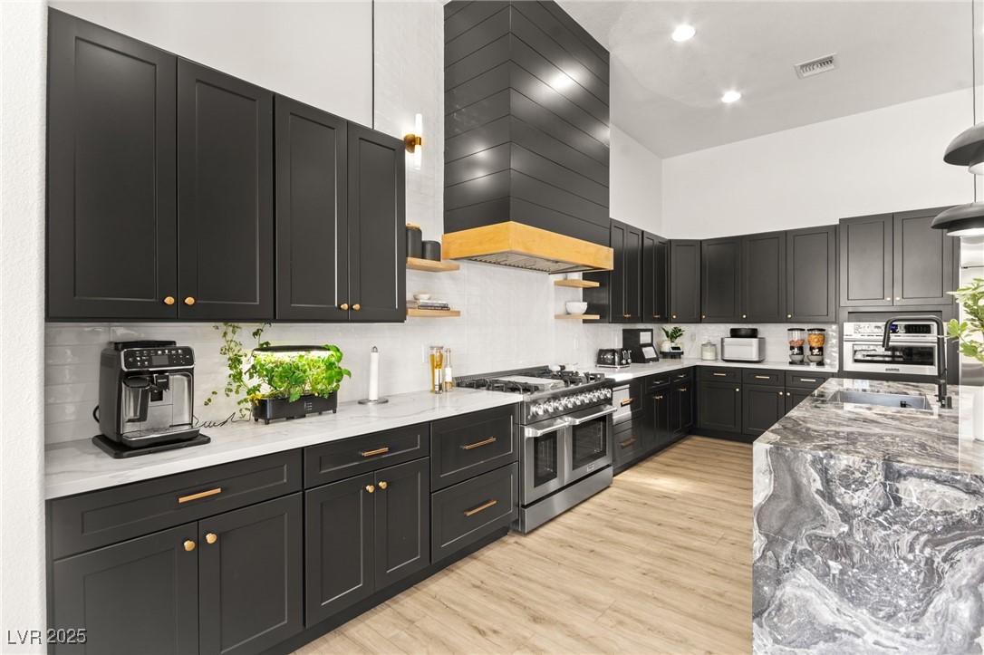 29 Plum Hollow Drive