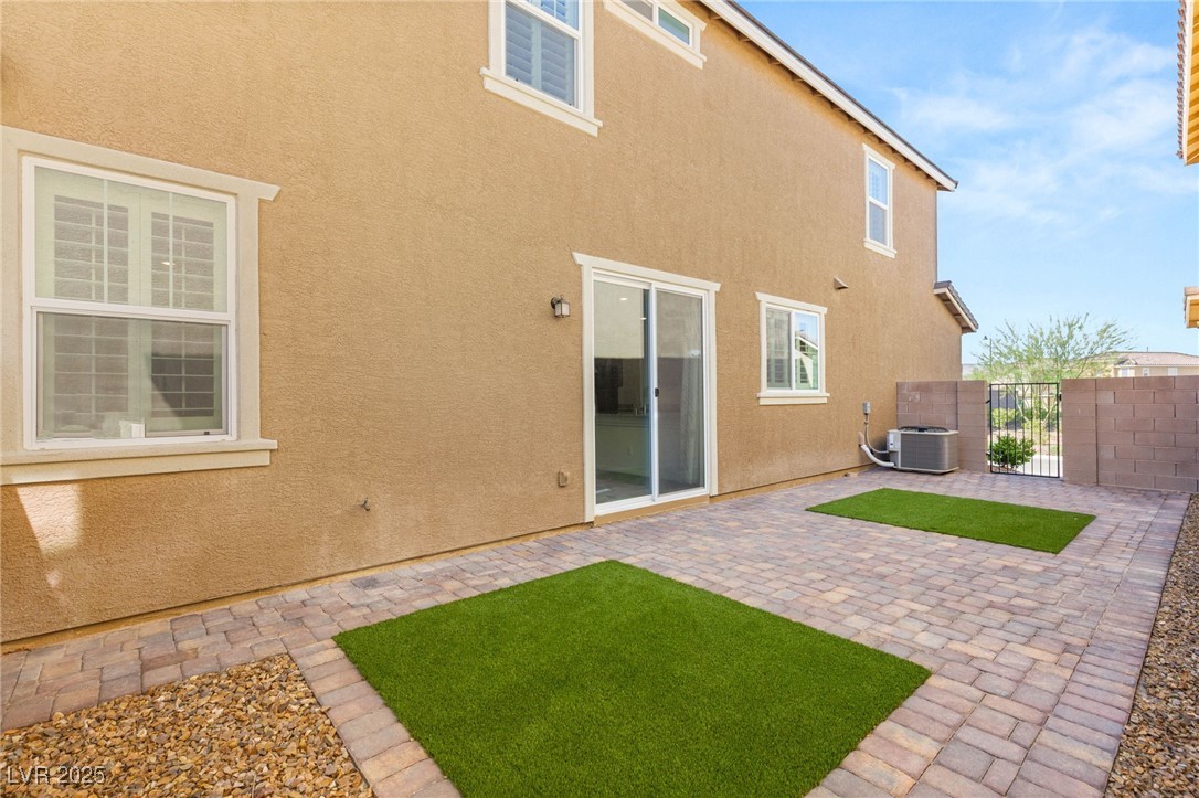 2467 Bellinzona Place