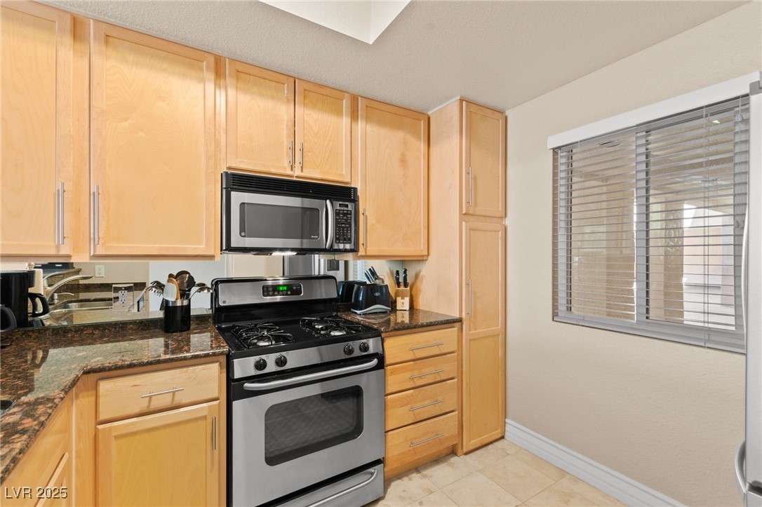 220 East Flamingo Road 111