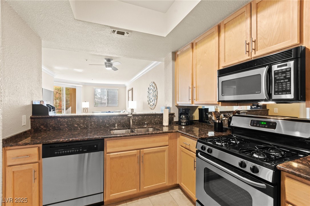 220 East Flamingo Road 111