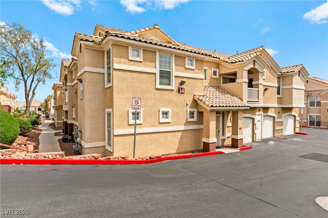 5855 Valley Drive 1101