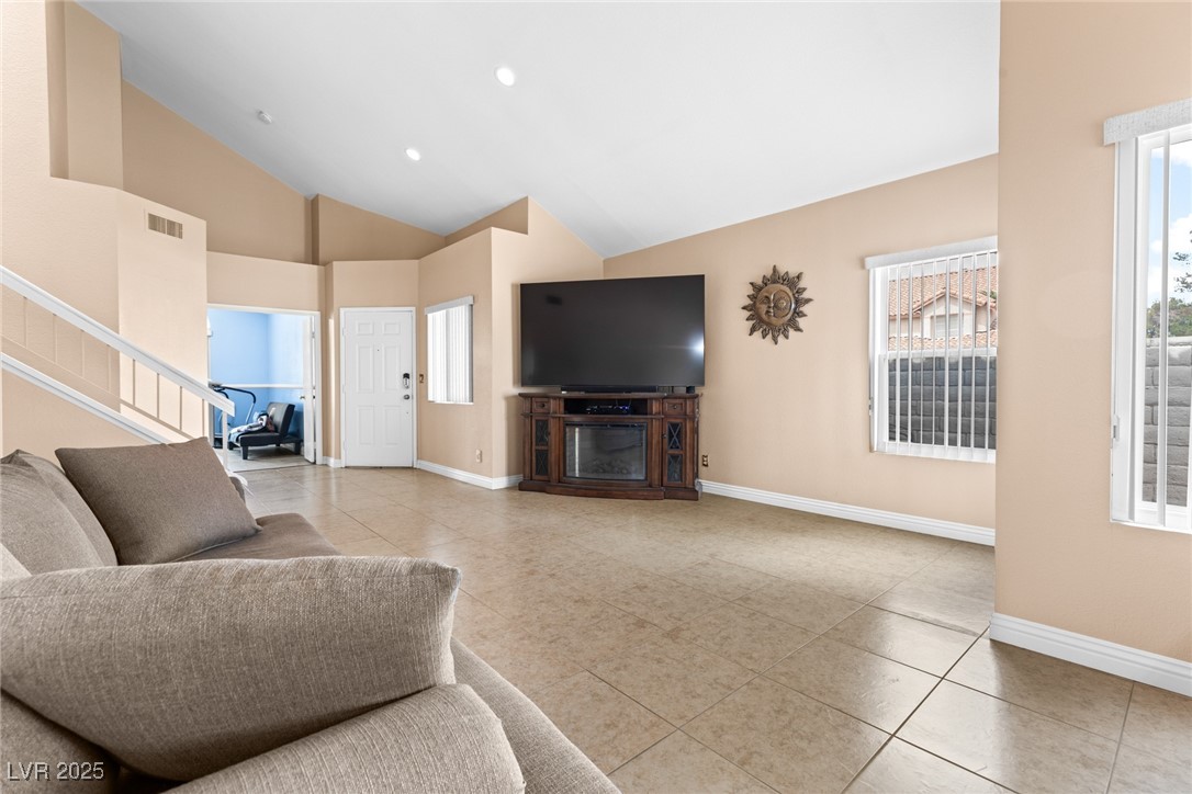 94 Fantasia Lane