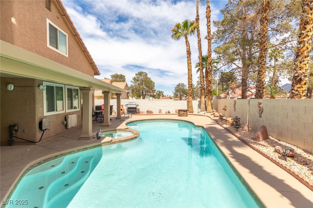 94 Fantasia Lane