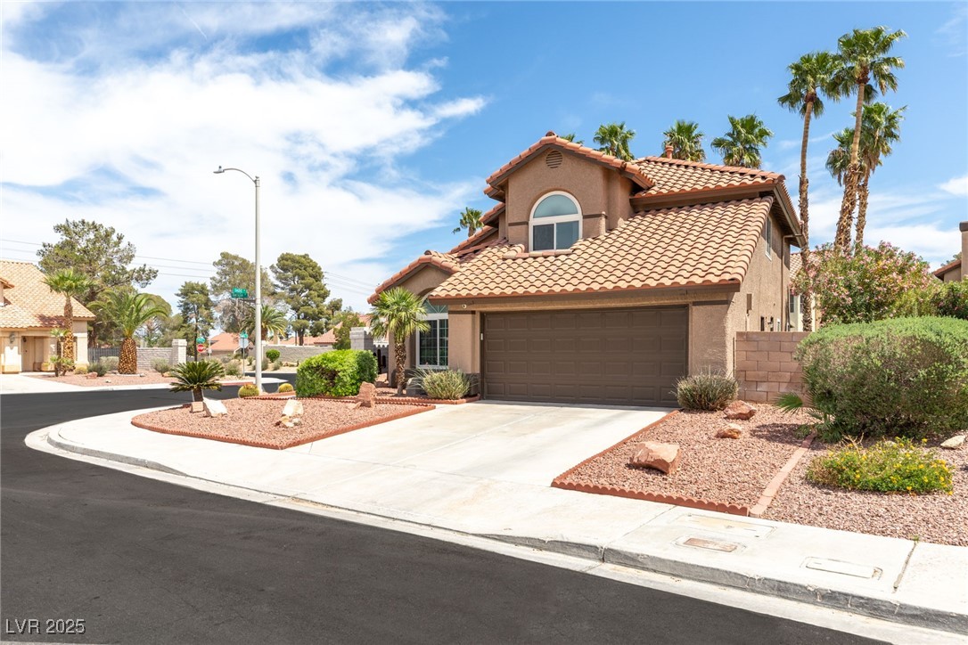 94 Fantasia Lane