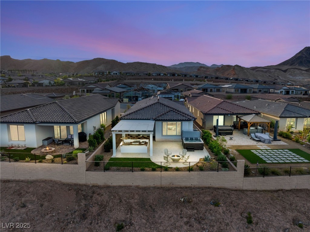 46 Lake Bluff Court