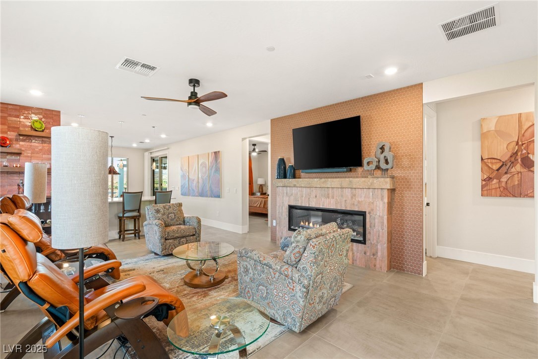 46 Lake Bluff Court