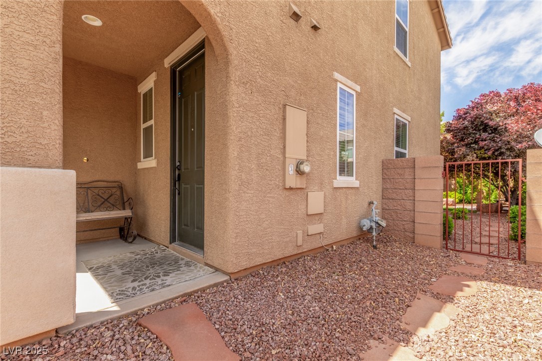 10528 Emerald Path Avenue