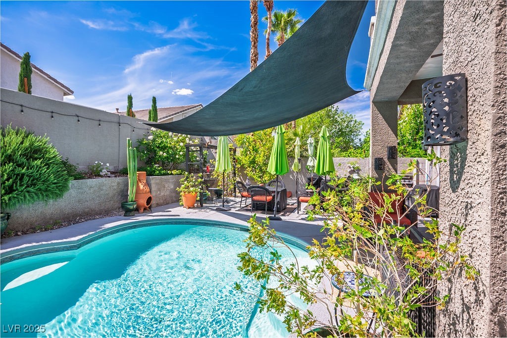 301 NEW RIVER Circle