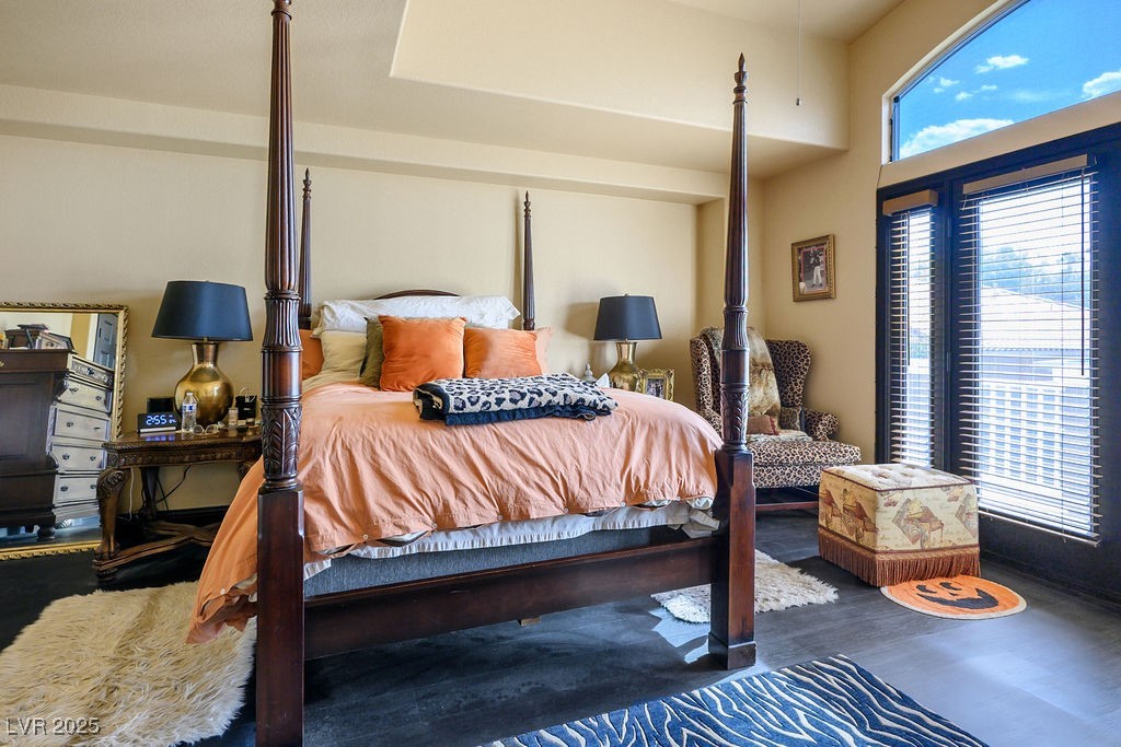 301 NEW RIVER Circle