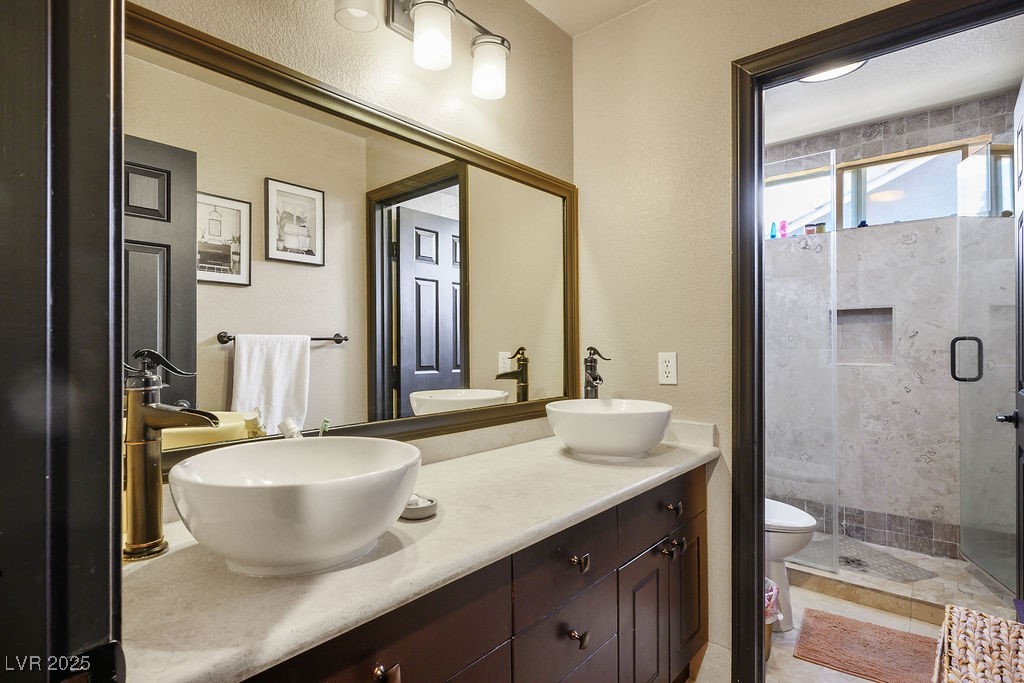 301 NEW RIVER Circle