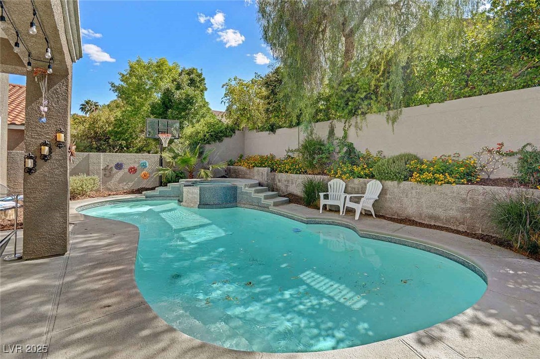 301 NEW RIVER Circle