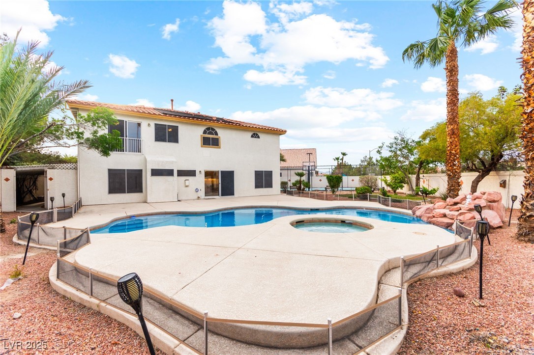 10804 Barnard Bee Court