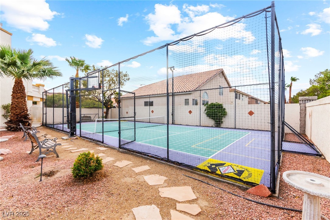 10804 Barnard Bee Court