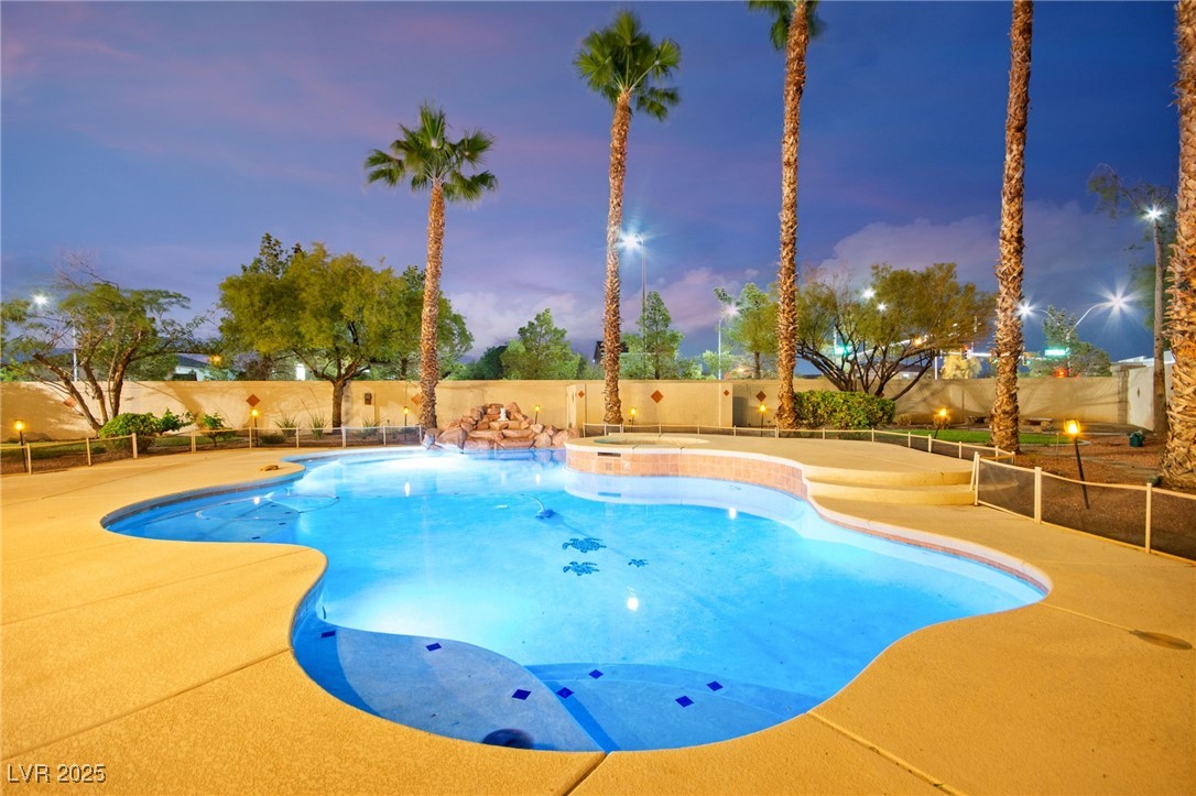 10804 Barnard Bee Court