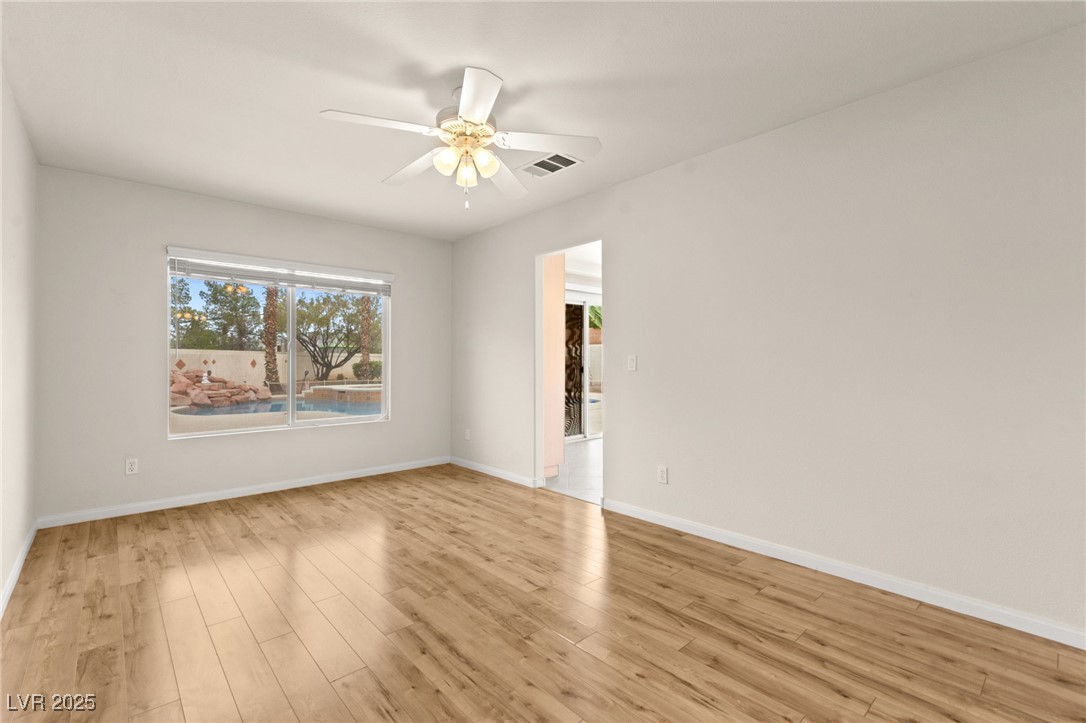 10804 Barnard Bee Court