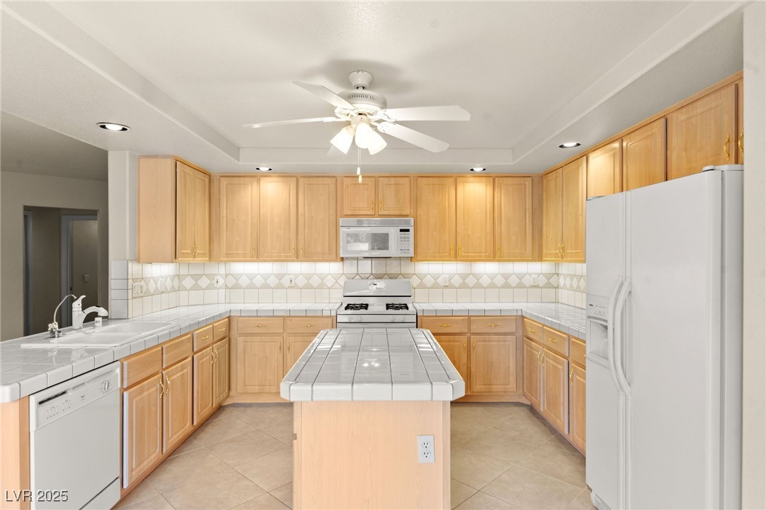 10804 Barnard Bee Court