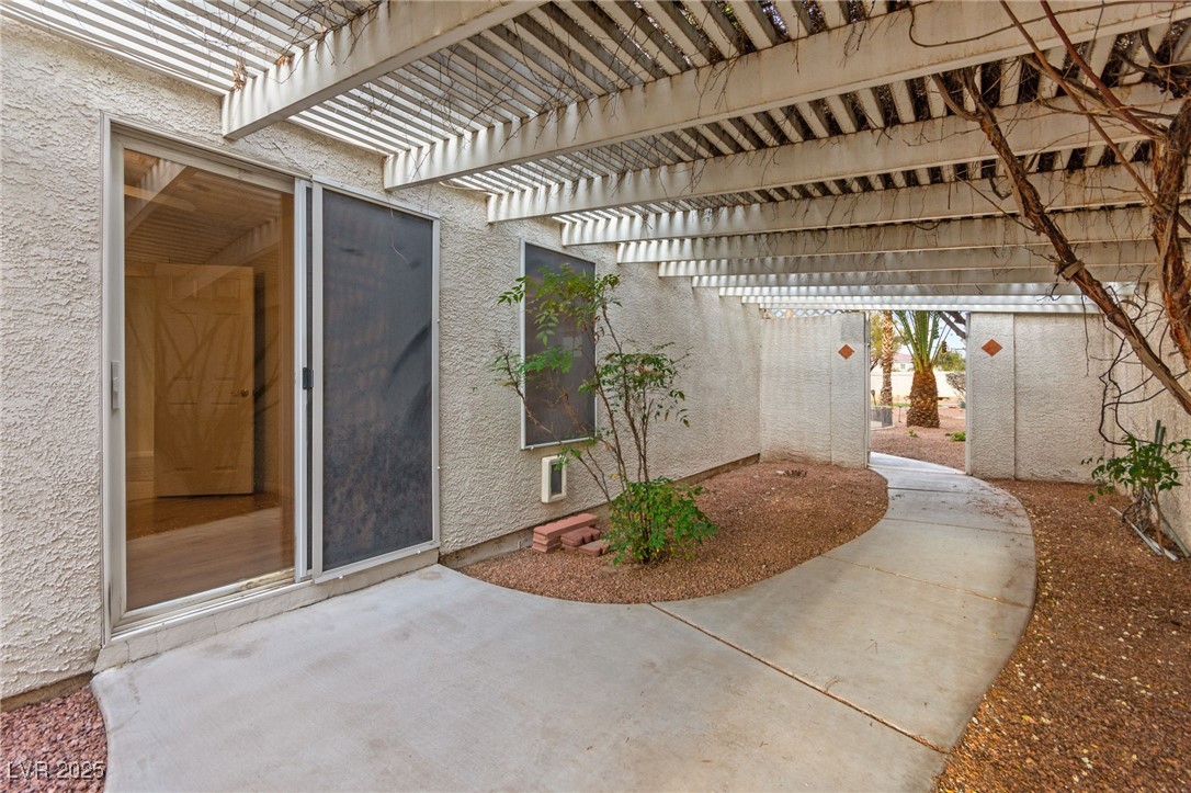 10804 Barnard Bee Court