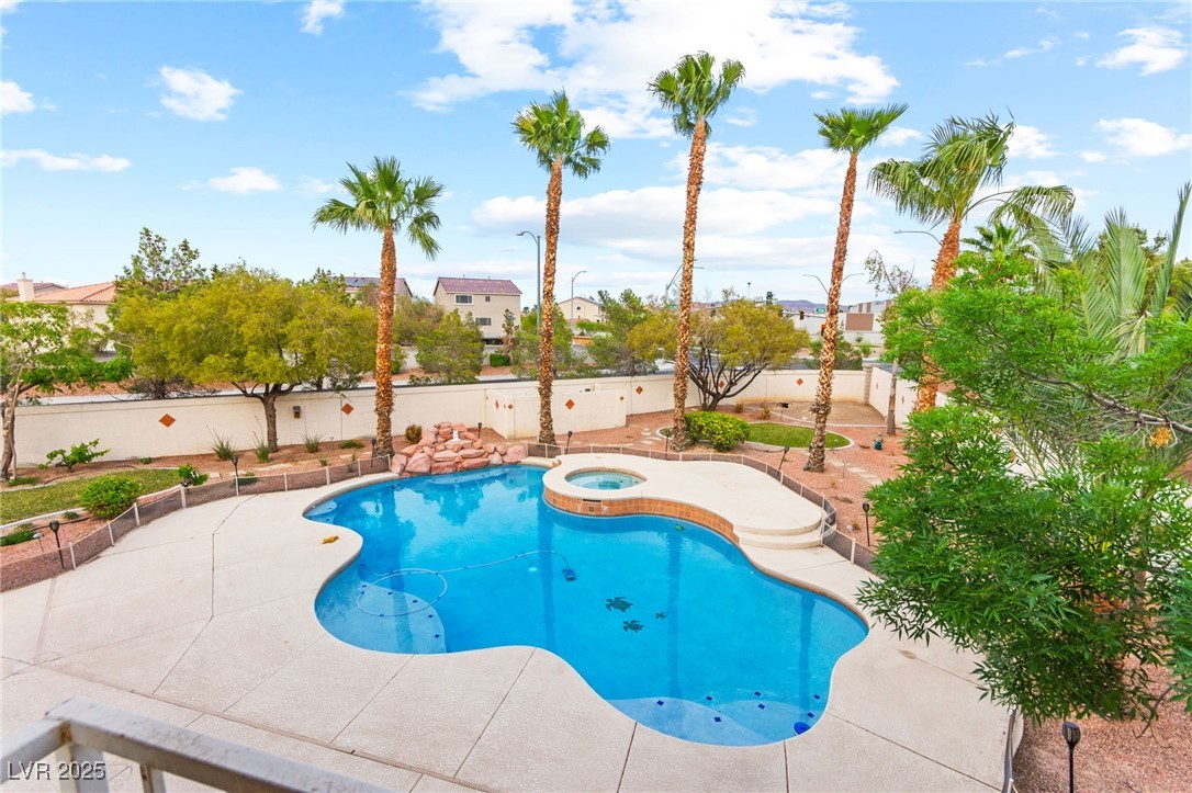 10804 Barnard Bee Court