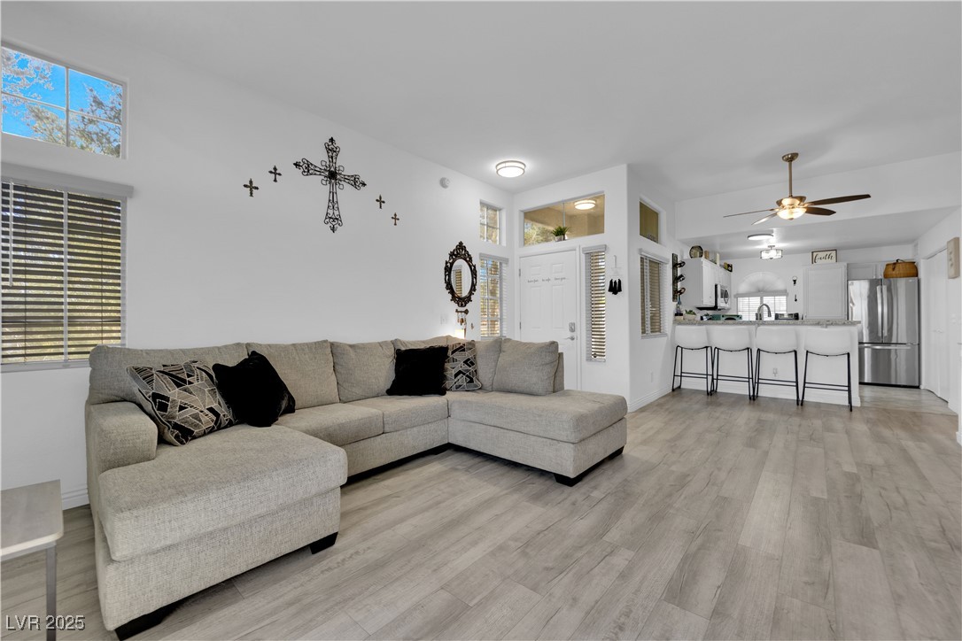 3125 North Buffalo Drive 2103