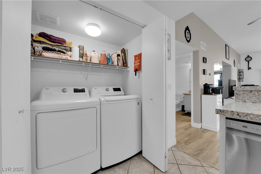 3125 North Buffalo Drive 2103