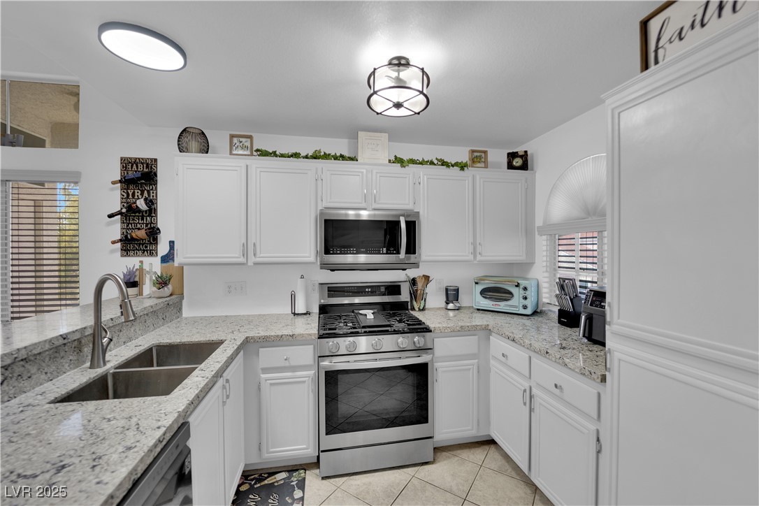 3125 North Buffalo Drive 2103