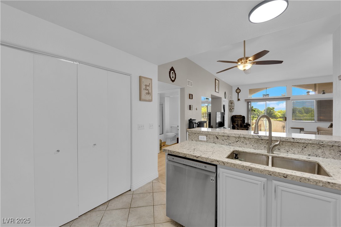 3125 North Buffalo Drive 2103