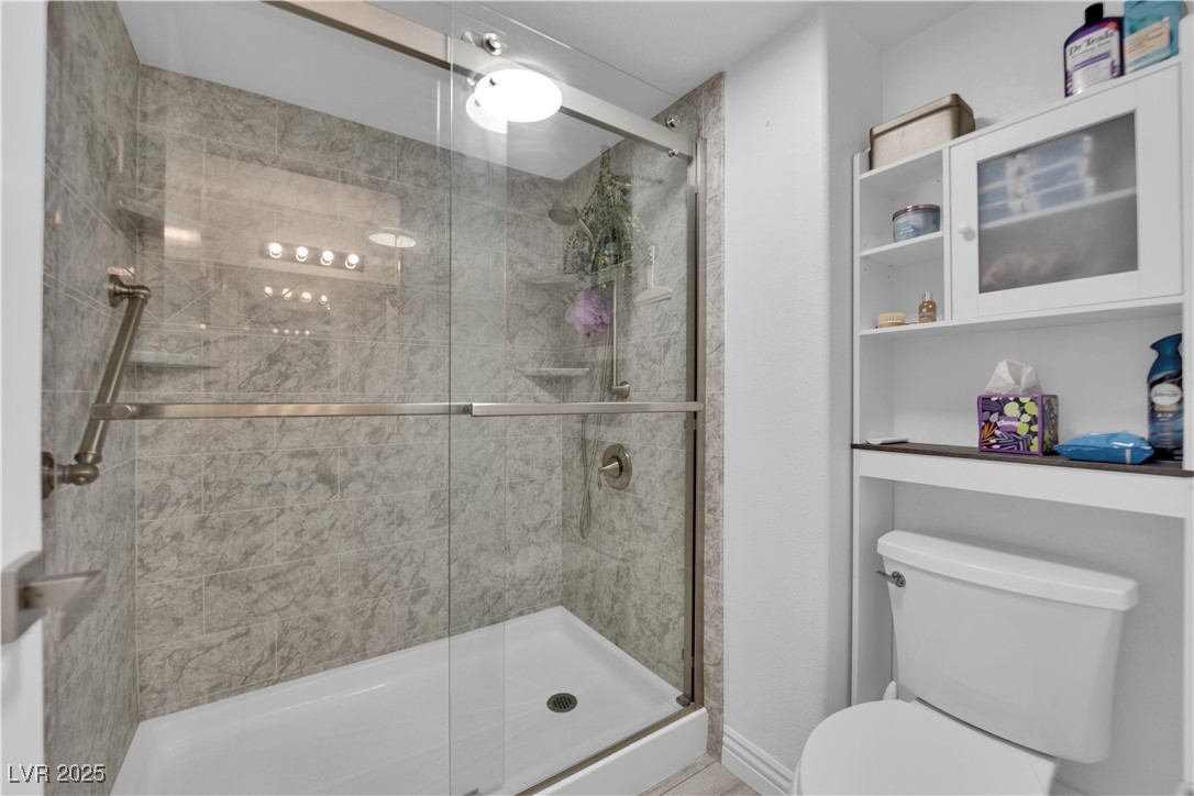 3125 North Buffalo Drive 2103