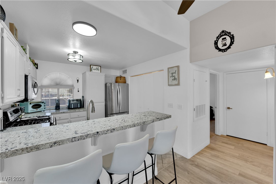 3125 North Buffalo Drive 2103