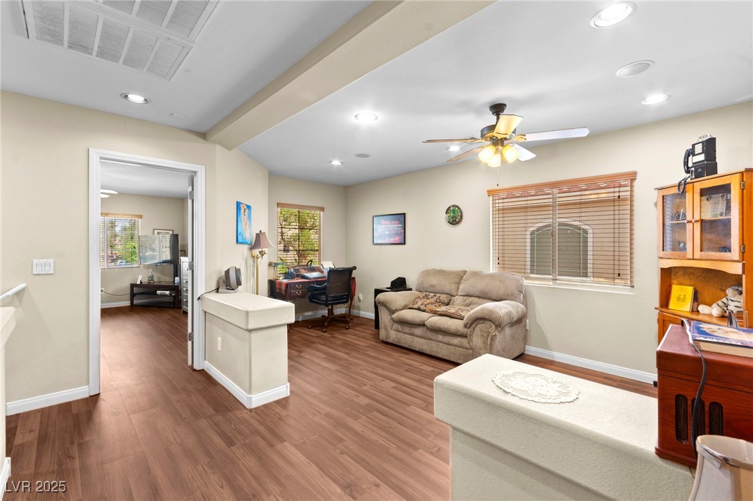 5219 Grape Leaf Avenue
