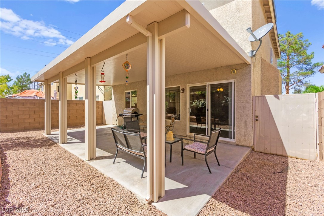 5219 Grape Leaf Avenue