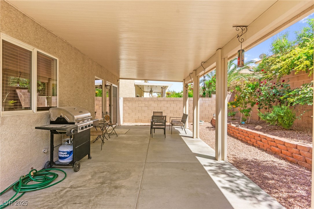 5219 Grape Leaf Avenue
