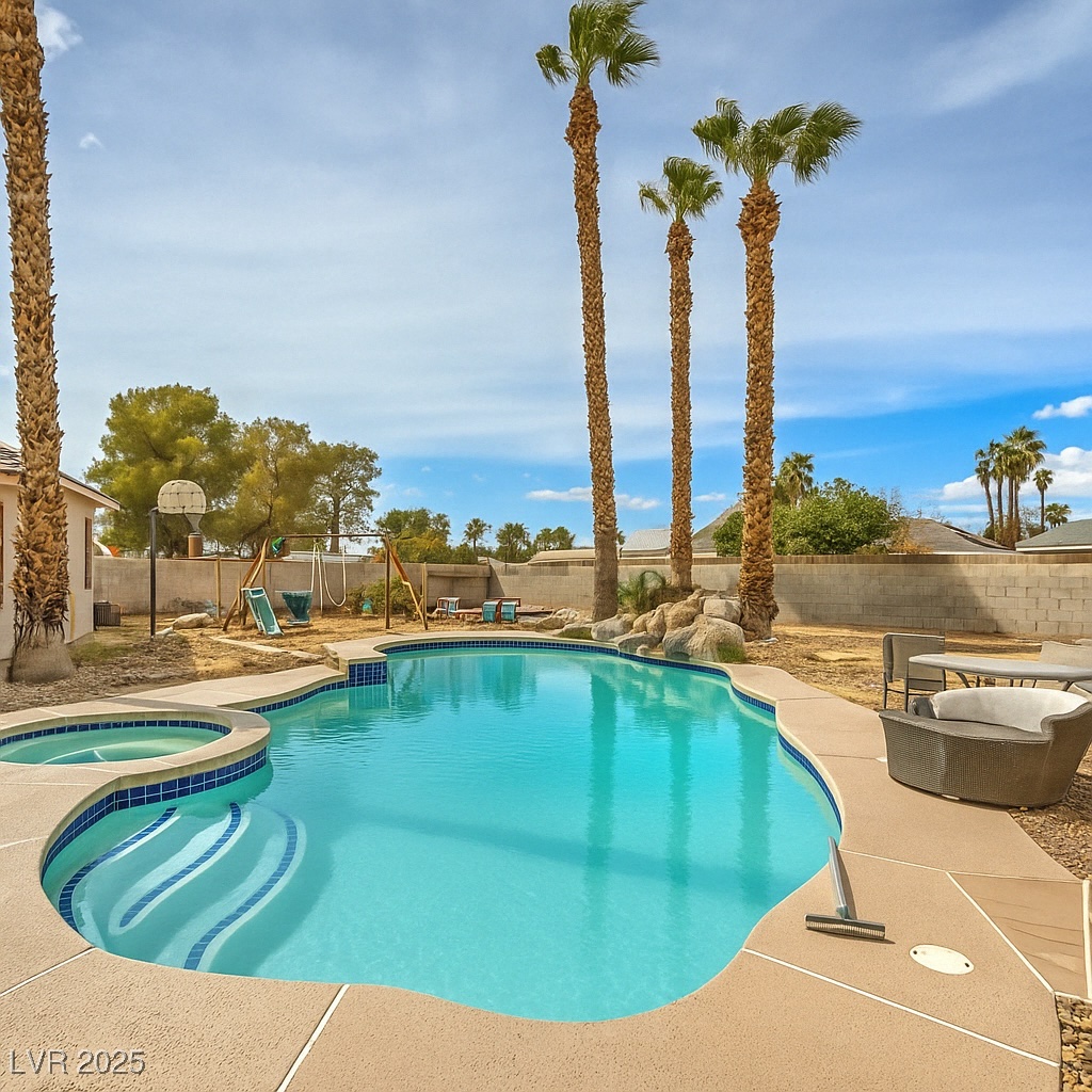 6328 Kell Lane