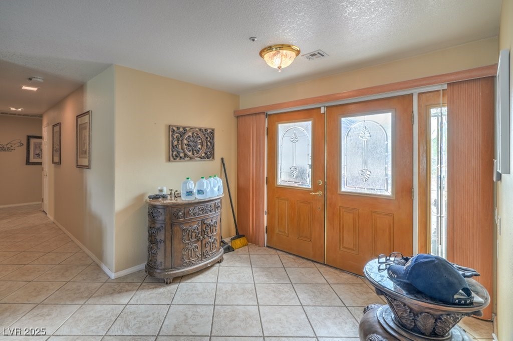 6328 Kell Lane