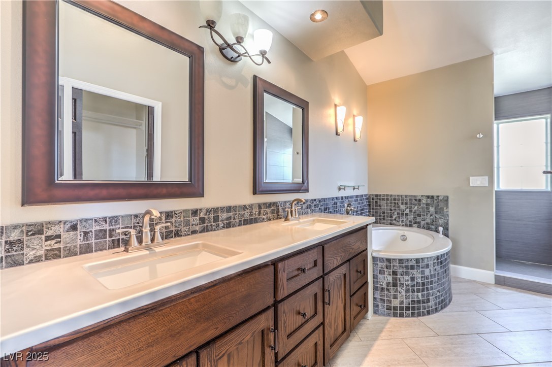1112 Caraway Lane